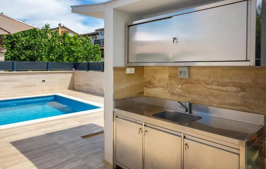 Apartment Estate 2 - Island Krk By Villas Guide Malinska